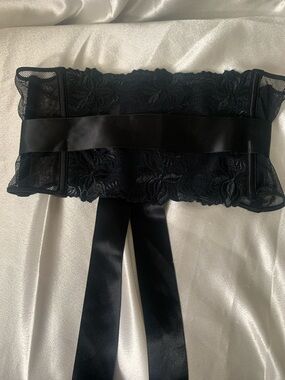 Victoria's Secret Black Lace Waist Cincher Belt